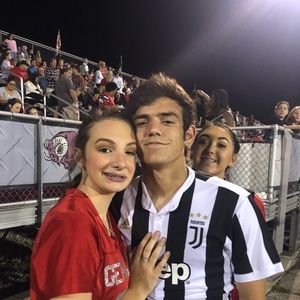 Meet your Posher, Ally